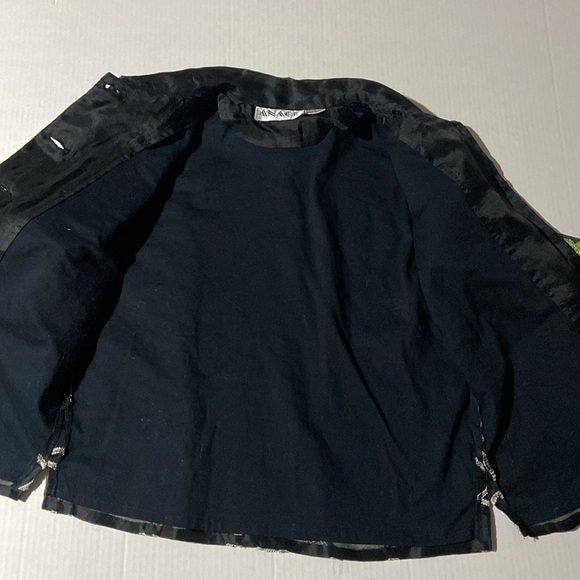 Vintage Anage 100% Silk Embroidered Jacket with lining - Picture 5 of 9